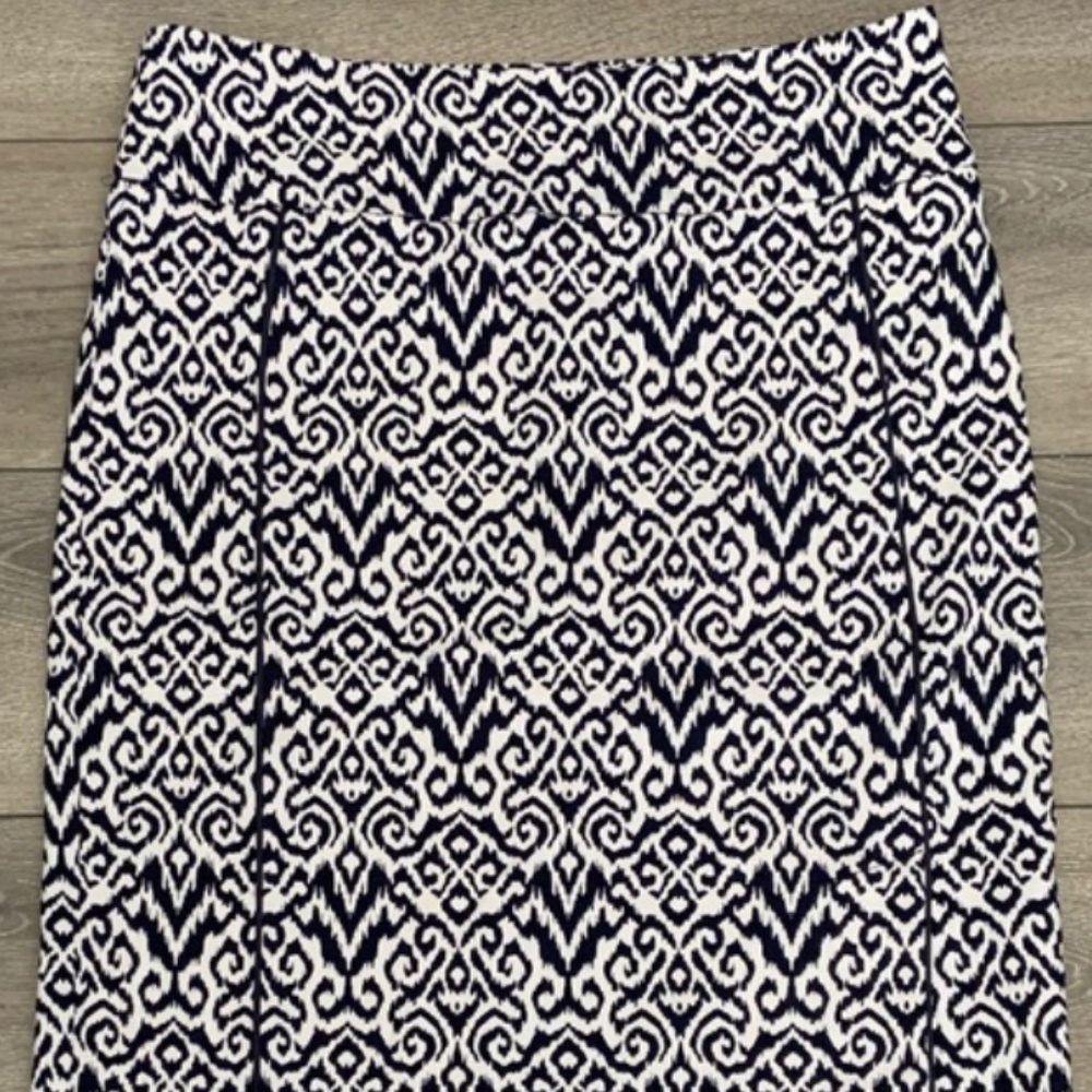 Margaret M Pencil Skirt, Size Small, Black & White